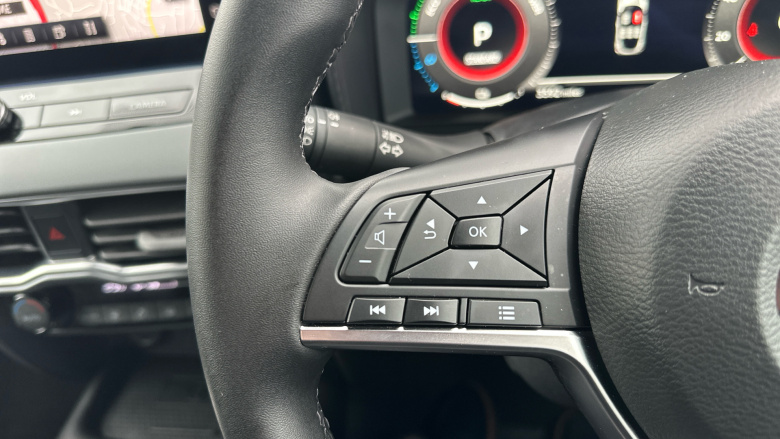 Nissan Juke 1.6 Hybrid N-Connecta 5dr Auto Hybrid Hatchback